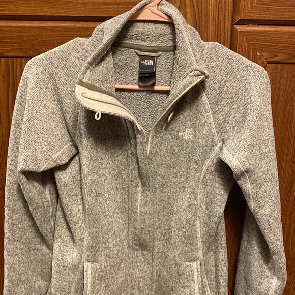 North Face jacket - Picture 4 of 8